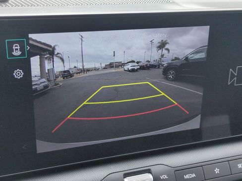 Used 2025 Kia K4 FWD image 17