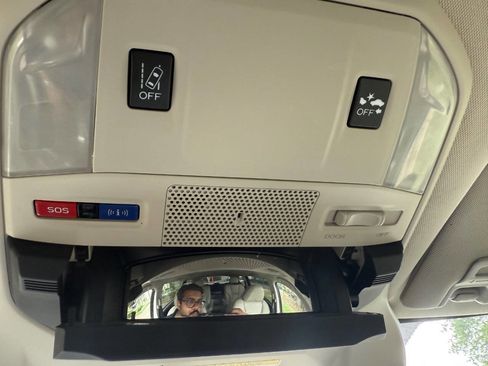 Used 2019 Subaru Ascent Limited image 47