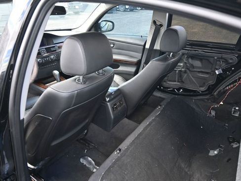 Used 2011 BMW 335i Sedan RWD image 18