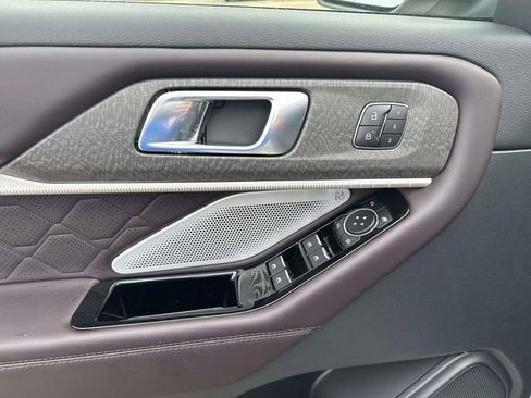 New 2026 Ford Explorer Platinum w/ LUX Leather Package image 23