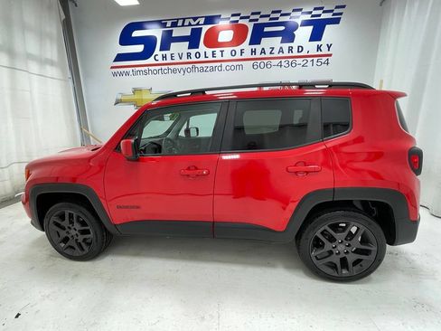 Used 2022 Jeep Renegade Latitude AWD/4WD image 8