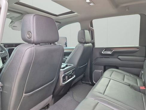 Used 2024 GMC Sierra 2500 Denali w/ Denali Reserve Package AWD/4WD image 19