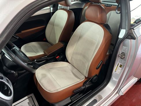 Used 2015 Volkswagen Beetle 1.8T Classic image 13