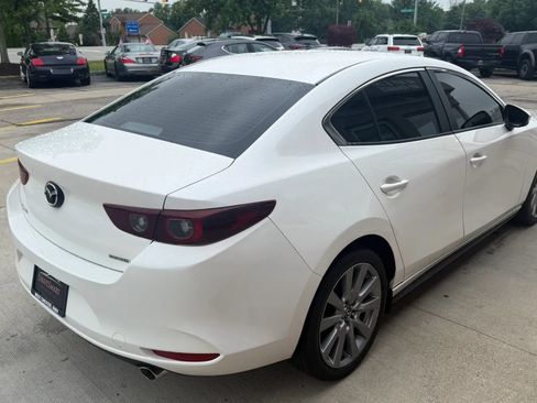 Used 2023 MAZDA MAZDA3 s FWD image 3