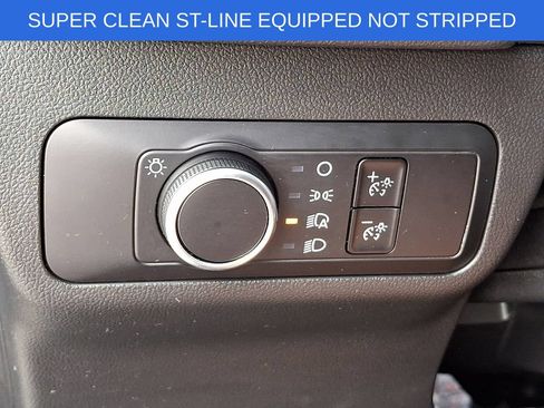 Used 2025 Ford Escape ST-Line FWD image 24