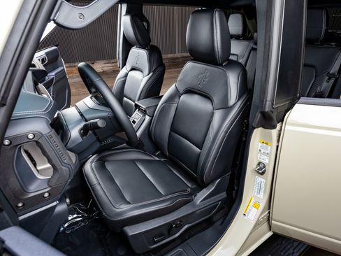 Used 2026 Ford Bronco Outer Banks AWD/4WD image 28