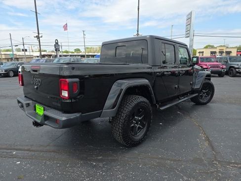 Used 2021 Jeep Gladiator Sport AWD/4WD image 10