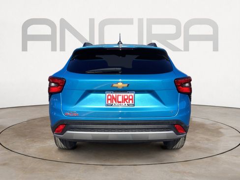 Used 2025 Chevrolet Trax LT w/ Driver Confidence Package image 13