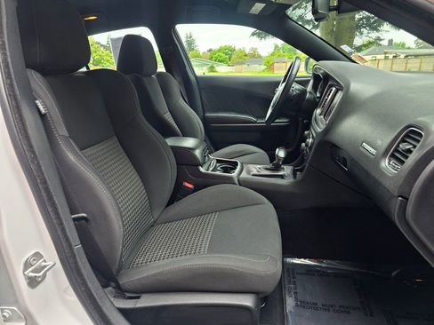 Used 2019 Dodge Charger R/T RWD image 19
