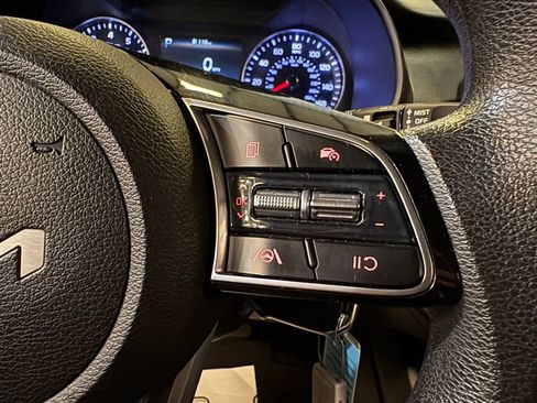 Used 2022 Kia Forte LXS image 25