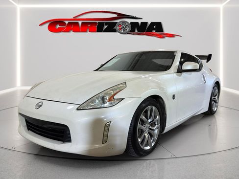 Used 2014 Nissan 370Z Coupe RWD image 4