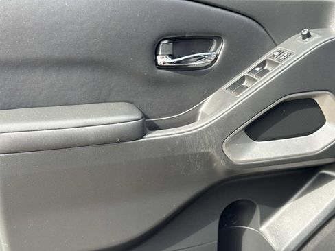 Certified 2024 Nissan Frontier SV w/ SV Convenience Package image 17