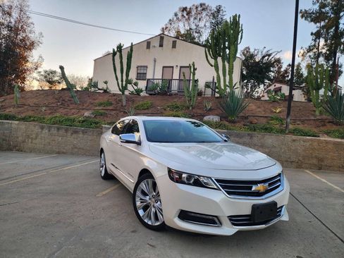 Used 2014 Chevrolet Impala LTZ image 2