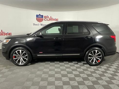 Certified 2019 Ford Explorer XLT image 6