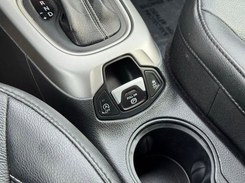 Used 2021 Jeep Compass 80th Special Edition image 17