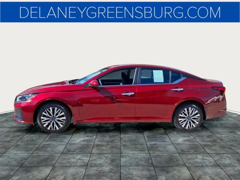 Used 2023 Nissan Altima 2.5 SV AWD/4WD image 6