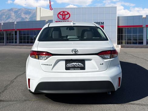 Used 2026 Toyota Corolla LE w/ LE Premium Package image 3