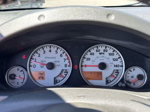 Used 2013 Nissan Xterra PRO-4X w/ Pro-4x Leather Pkg AWD/4WD image 6