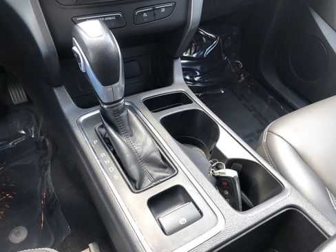 Used 2019 Ford Escape SEL AWD/4WD image 28