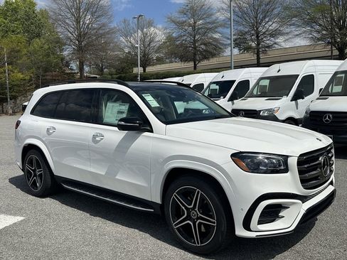 New 2026 Mercedes-Benz GLS 450 4MATIC image 2