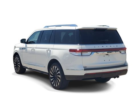 Certified 2023 Lincoln Navigator Black Label AWD/4WD image 4