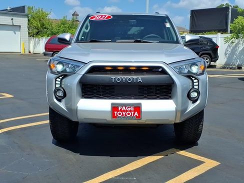 Used 2021 Toyota 4Runner SR5 AWD/4WD image 2