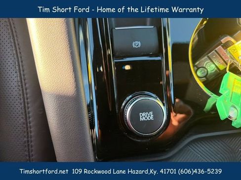 Used 2025 Ford Explorer Platinum w/ LUX Leather Package image 18