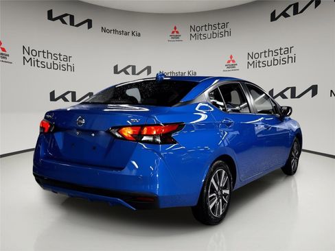 Used 2021 Nissan Versa SV image 4
