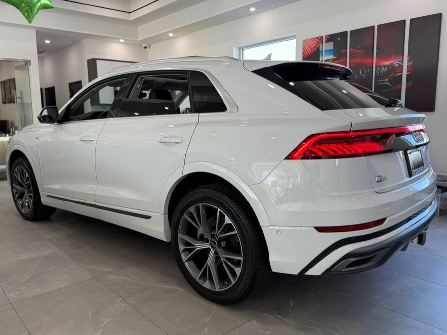 Used 2023 Audi Q8 Premium Plus w/ Premium Plus Package AWD/4WD image 4