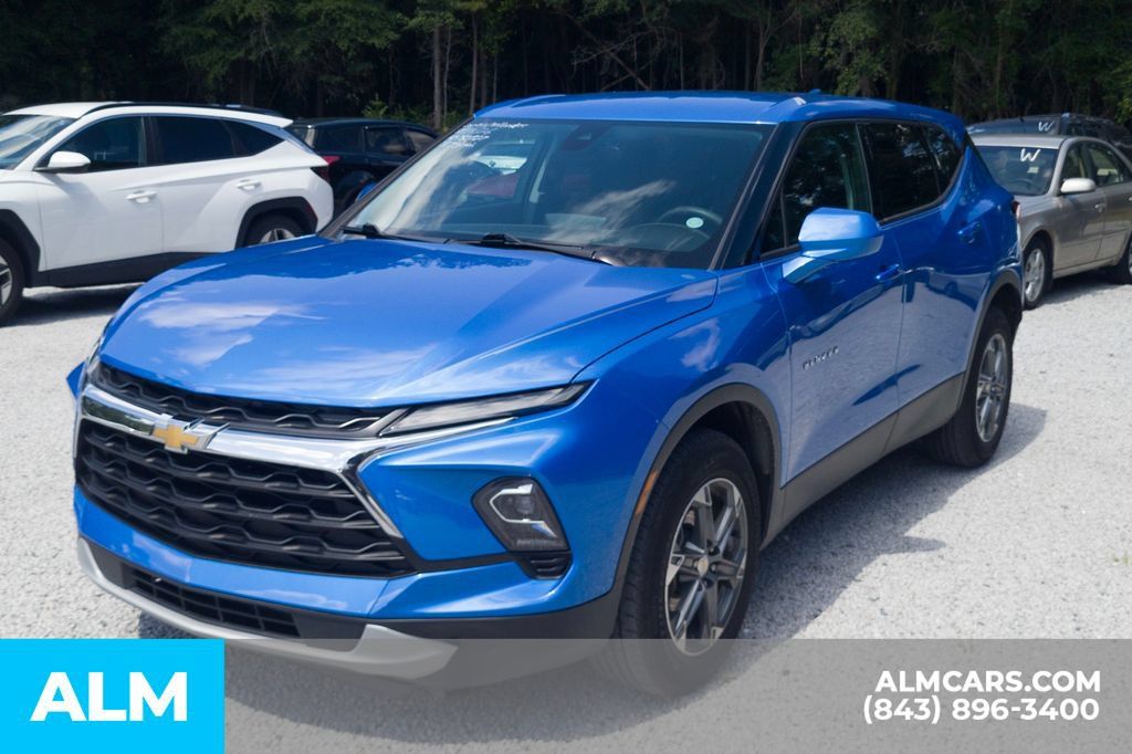 Used 2024 Chevrolet Blazer LT FWD image 23