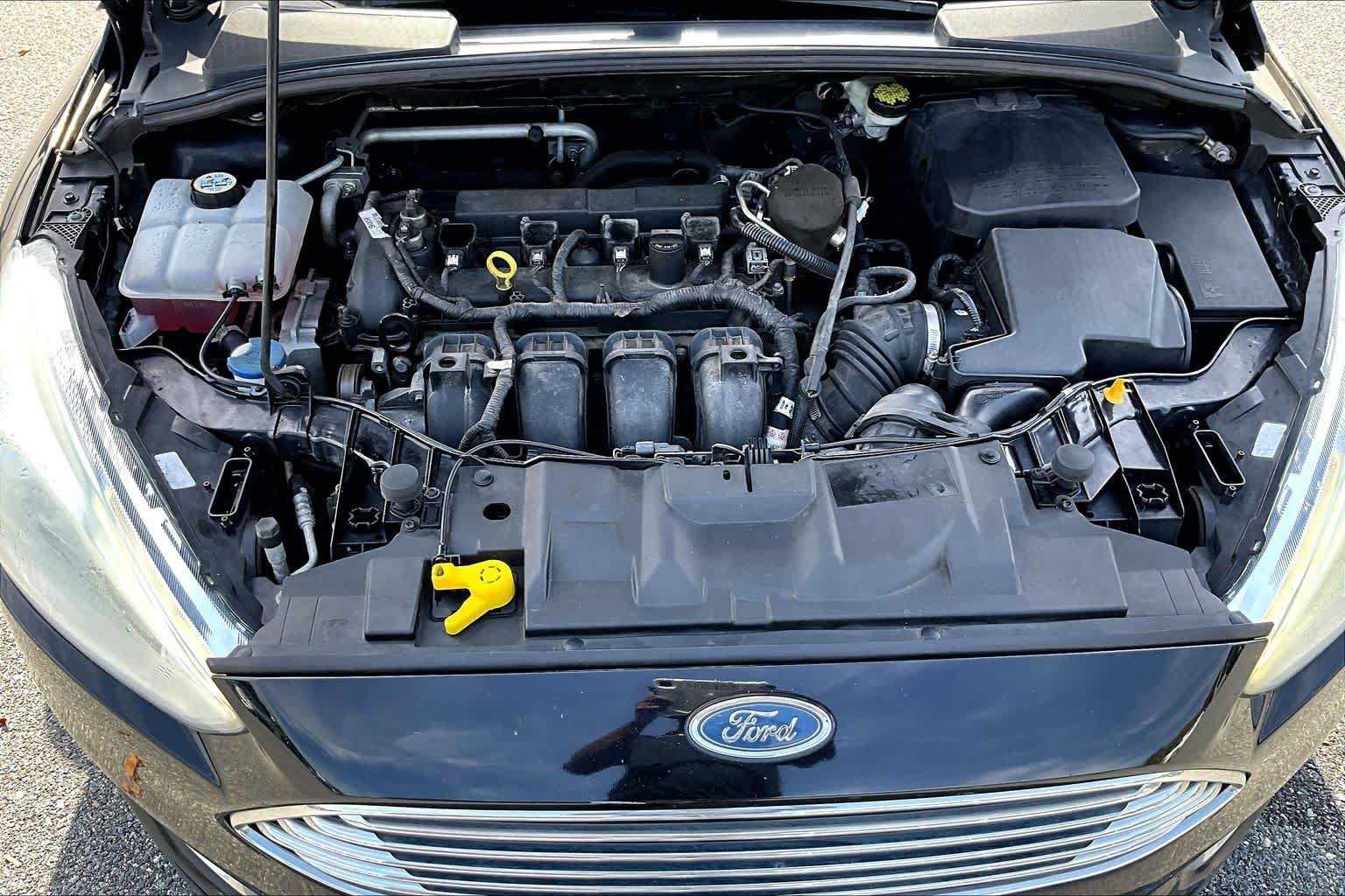 Used 2016 Ford Focus Titanium FWD image 32