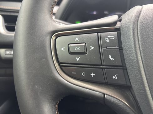 Used 2021 Lexus UX 250h w/ Accessory Package (Z1) AWD/4WD image 19