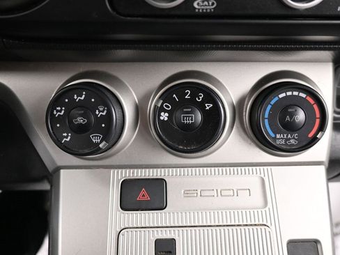Used 2008 Scion xB image 25