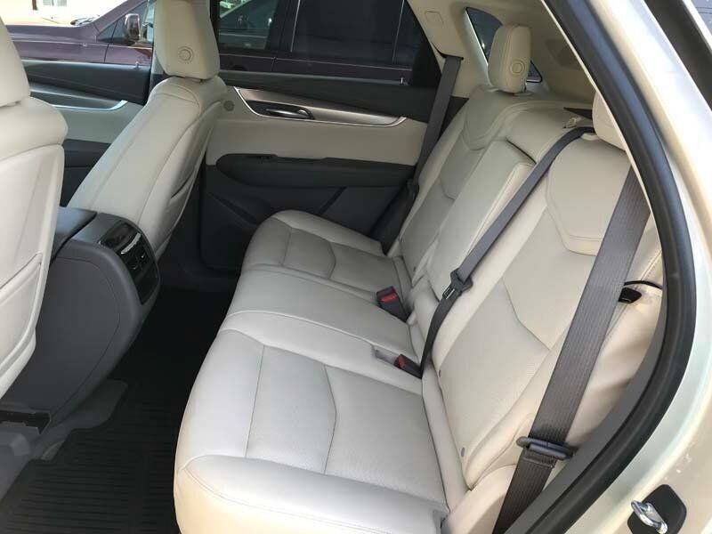 Used 2017 Cadillac XT5 Premium Luxury w/ Driver Assist Package AWD/4WD image 18