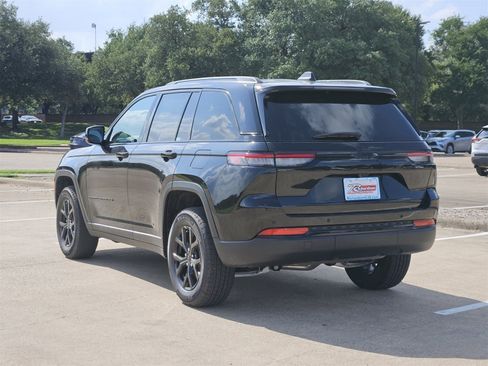 New 2025 Jeep Grand Cherokee Altitude image 6