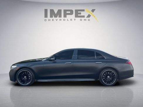 Used 2023 Mercedes-Benz S 580 4MATIC Sedan w/ AMG Line image 2