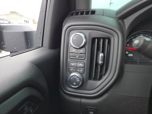 Used 2024 GMC Sierra 2500 Pro w/ Convenience Package image 21