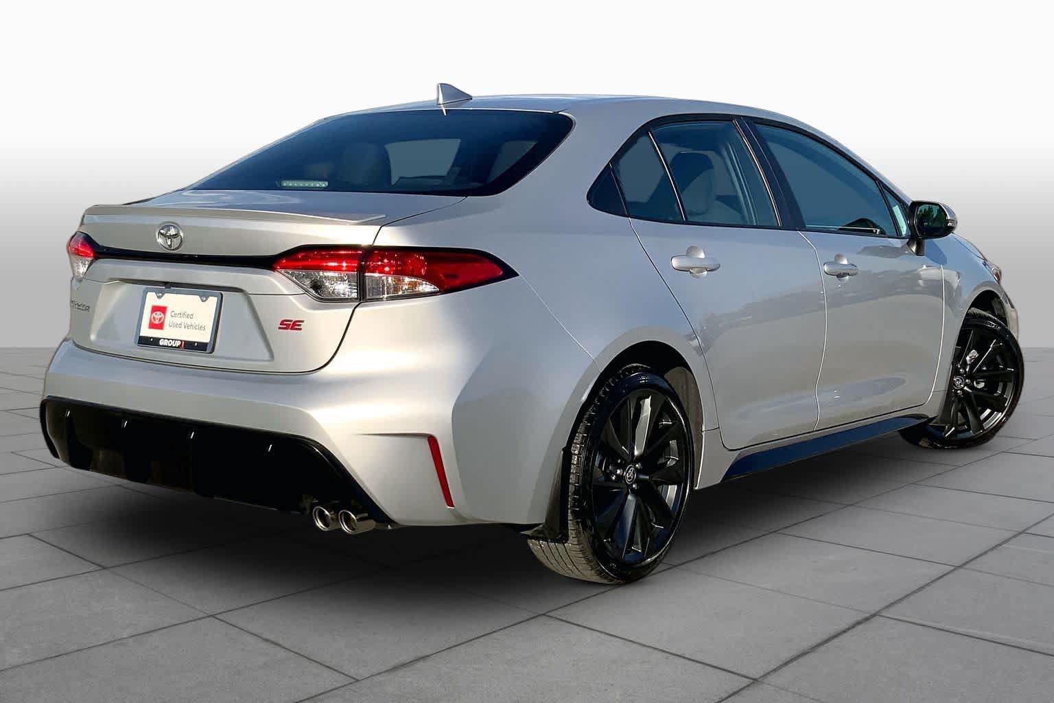 Used 2026 Toyota Corolla SE w/ SE Package FWD image 13