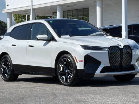 Certified 2024 BMW iX xDrive50 w/ Sport Package AWD/4WD image 6