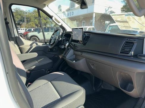 New 2026 Ford Transit 250 148 Medium Roof image 12