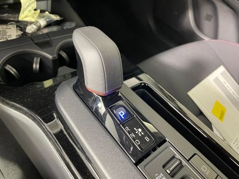 New 2026 Toyota Prius Plug-In Hybrid FWD image 4