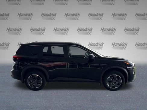 Used 2024 Nissan Rogue SV w/ SV Premium Package AWD/4WD image 10