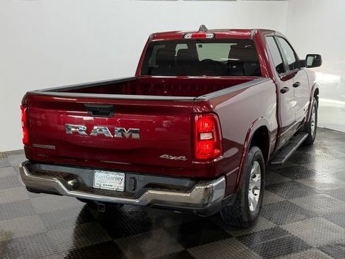Used 2025 RAM 1500 Big Horn AWD/4WD image 11