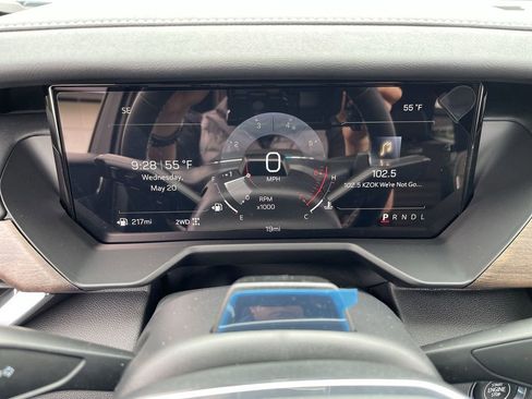 New 2026 GMC Acadia Denali Ultimate AWD/4WD image 11