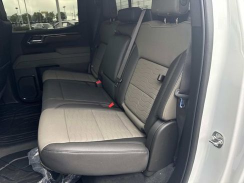 Certified 2025 Chevrolet Silverado 1500 ZR2 w/ Technology Package AWD/4WD image 15