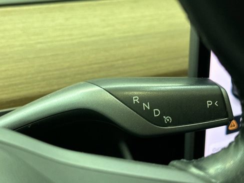 Used 2018 Tesla Model 3 Mid Range image 17