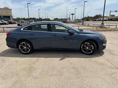Used 2024 Chevrolet Malibu LT FWD image 18