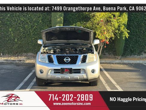 Used 2011 Nissan Pathfinder SV RWD image 15