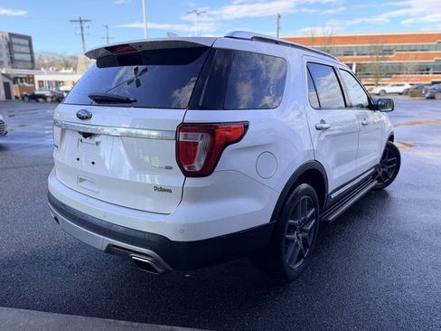 Used 2017 Ford Explorer Platinum image 6