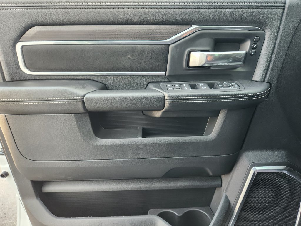 New 2027 RAM 2500 Laramie AWD/4WD image 17